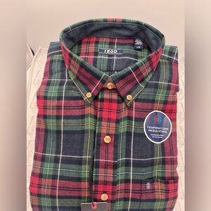 IZOD Flannel Men’s Button Down